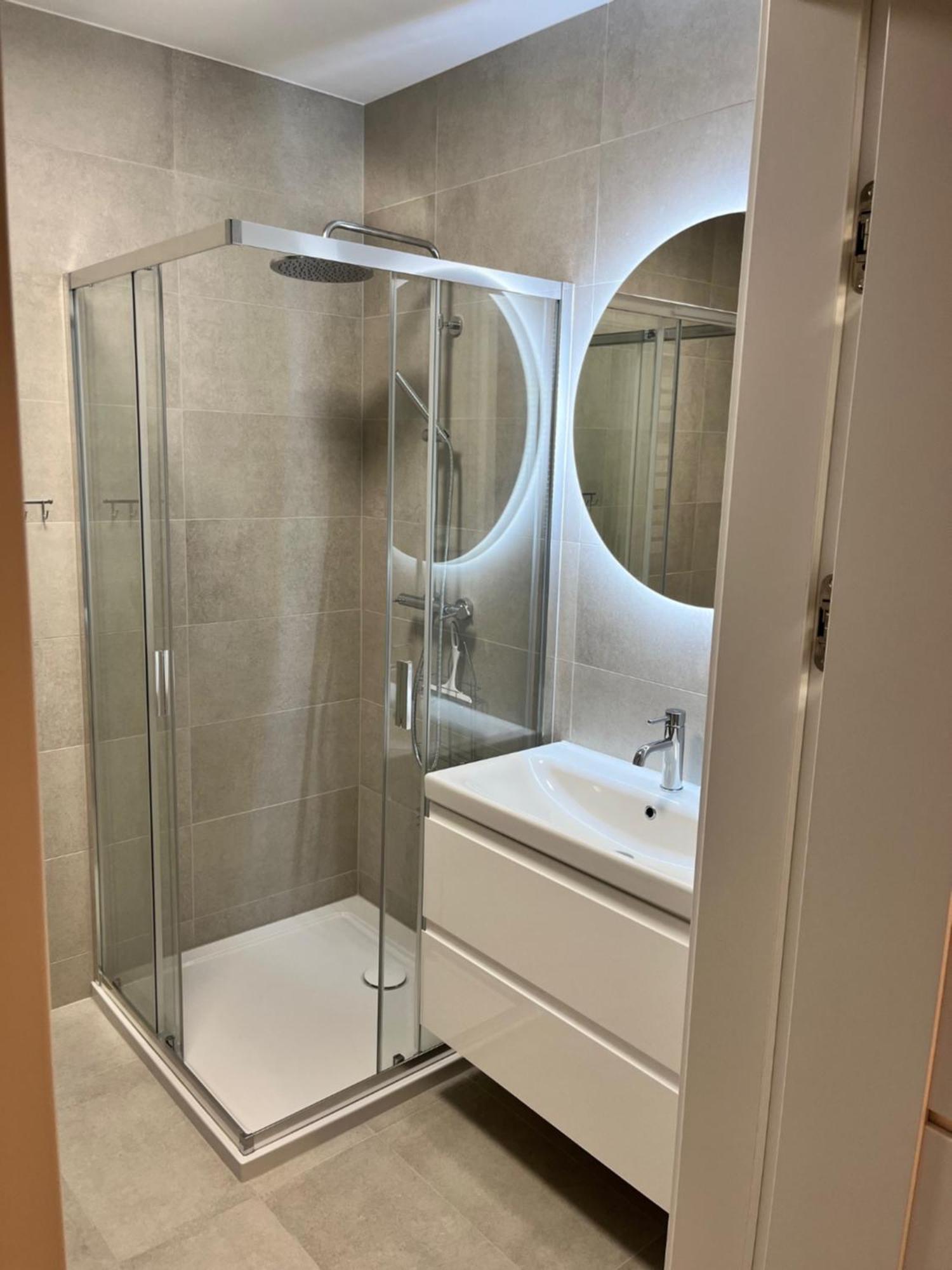 Apartament Julia 1-4 Os Starowapiennikowa 42A Z Balkonem Ze Sniadaniem Kontynentalnym Кельце Екстер'єр фото