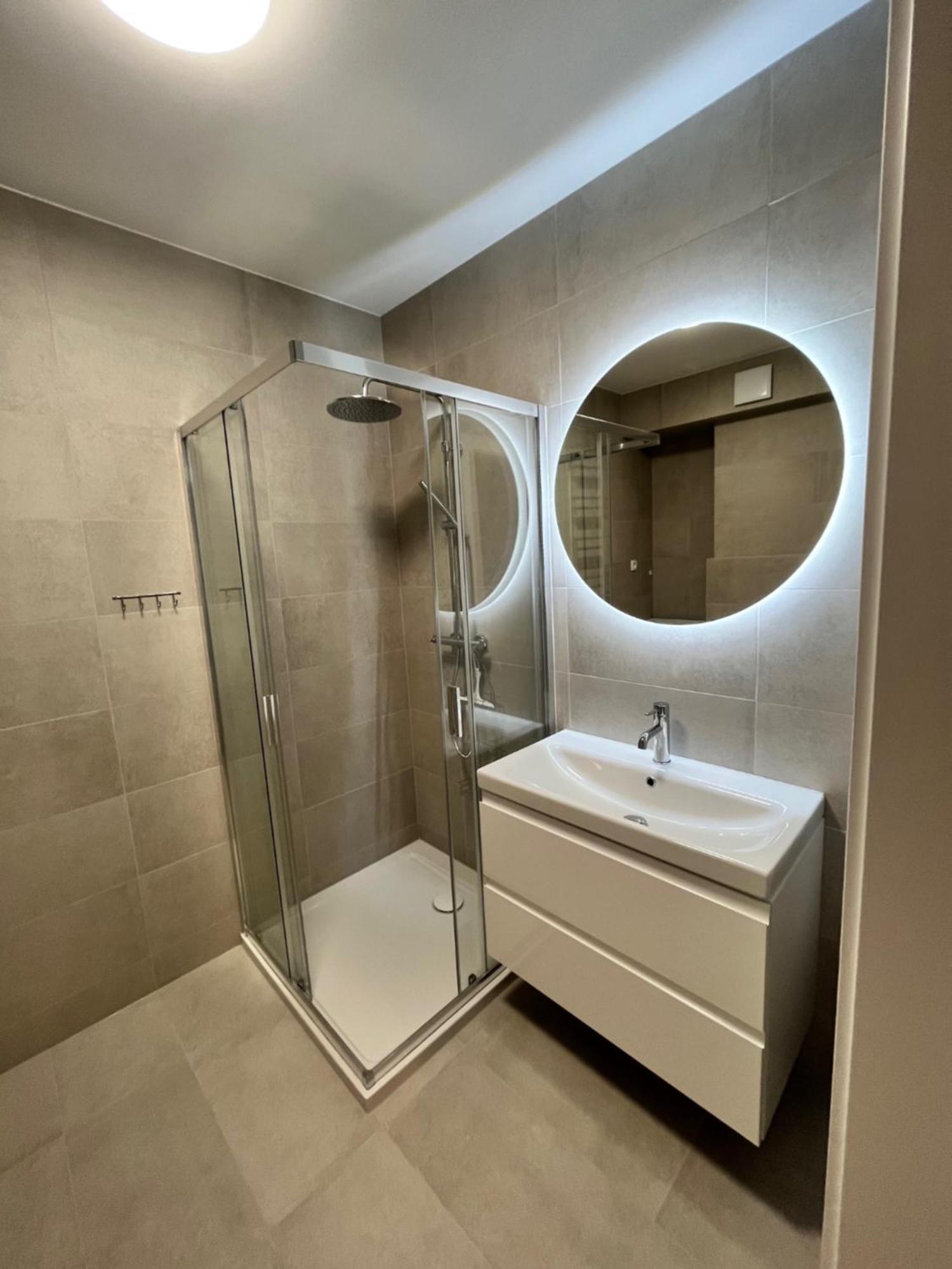 Apartament Julia 1-4 Os Starowapiennikowa 42A Z Balkonem Ze Sniadaniem Kontynentalnym Кельце Екстер'єр фото