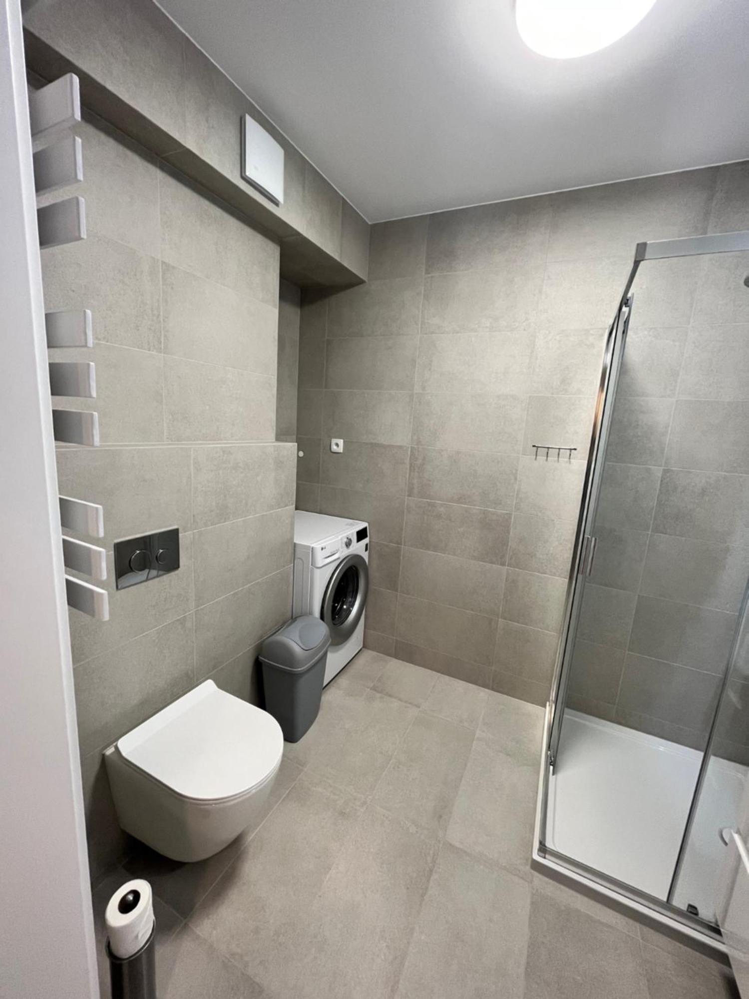 Apartament Julia 1-4 Os Starowapiennikowa 42A Z Balkonem Ze Sniadaniem Kontynentalnym Кельце Екстер'єр фото