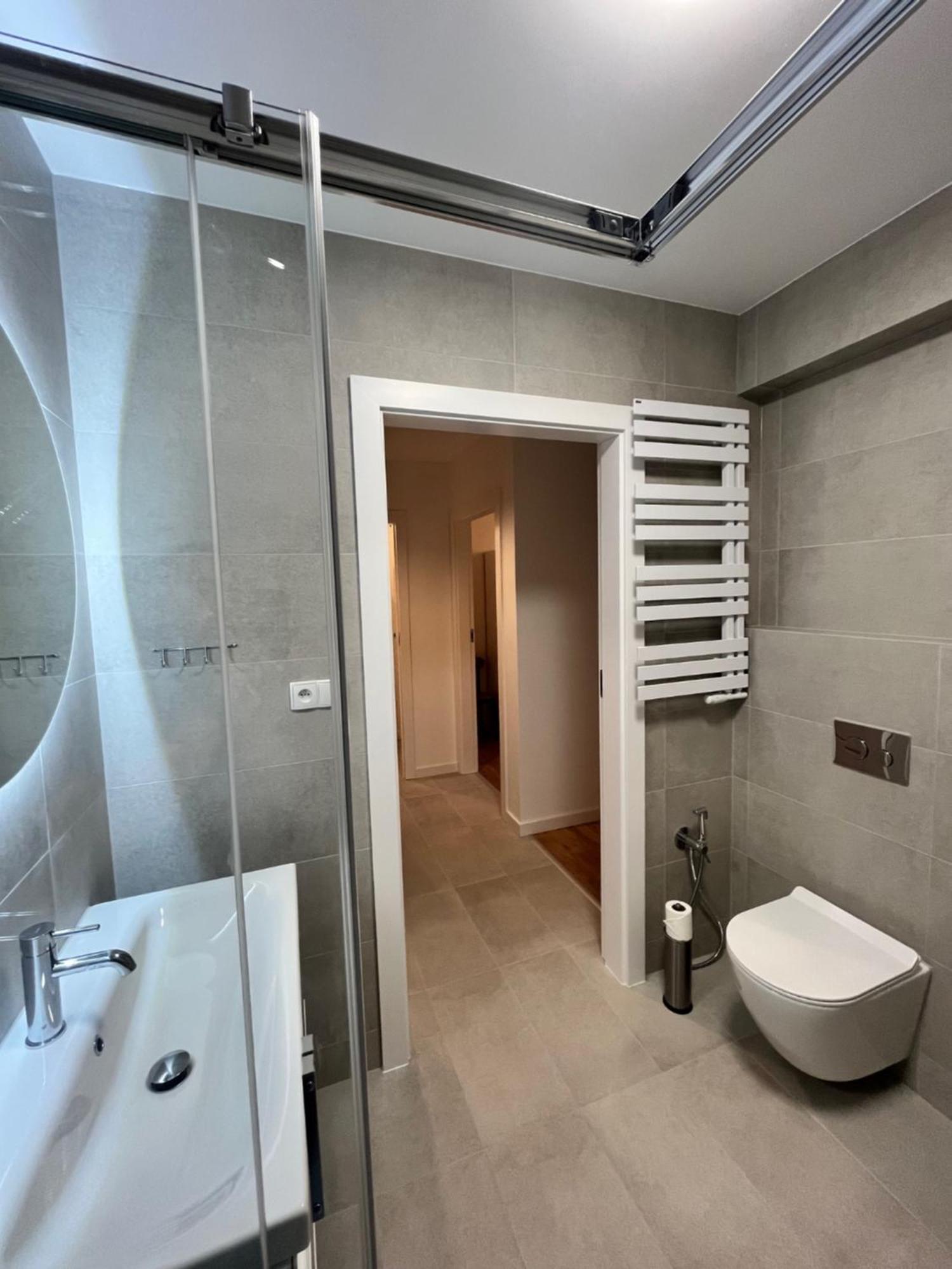 Apartament Julia 1-4 Os Starowapiennikowa 42A Z Balkonem Ze Sniadaniem Kontynentalnym Кельце Екстер'єр фото